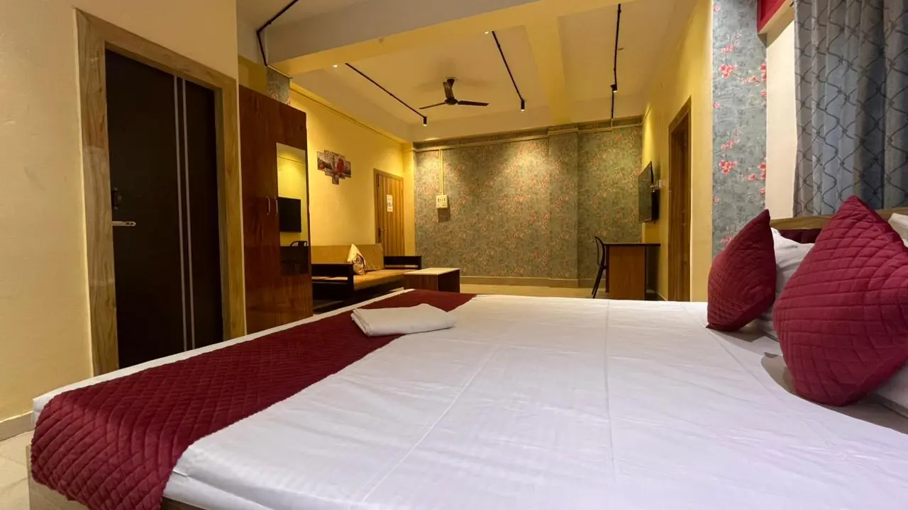 Super Deluxe Room F8 Interior