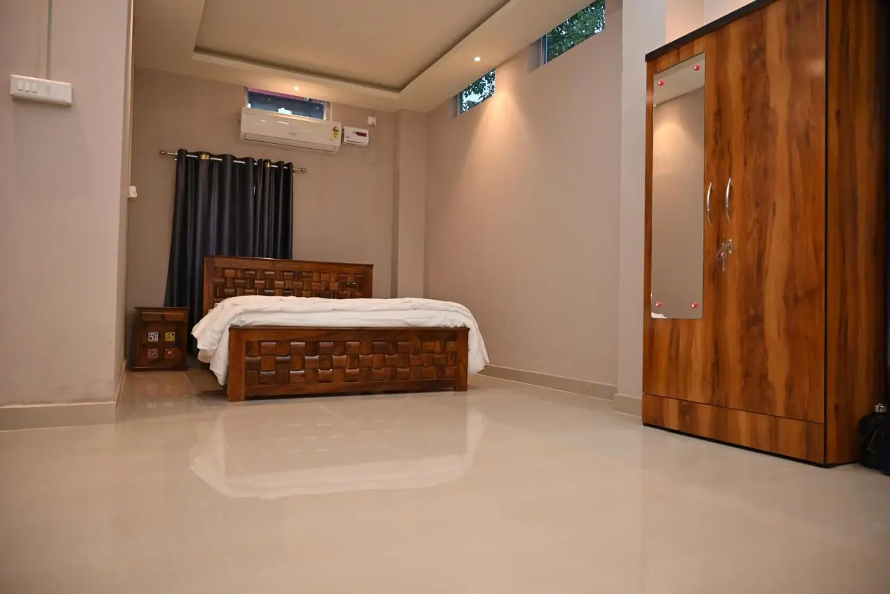 Deluxe Room G1 Palaash Bon